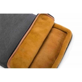 Kinmac Vertical Design Sleeve THICKNESS, Vertical Design, Soft Interior Lining & Water-resistant